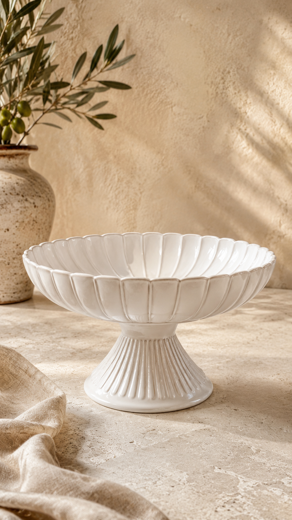 Bloomy – serveerschaal op voet – groot – bloemvormig porselein – wit – Ø28 cm, h16 cm