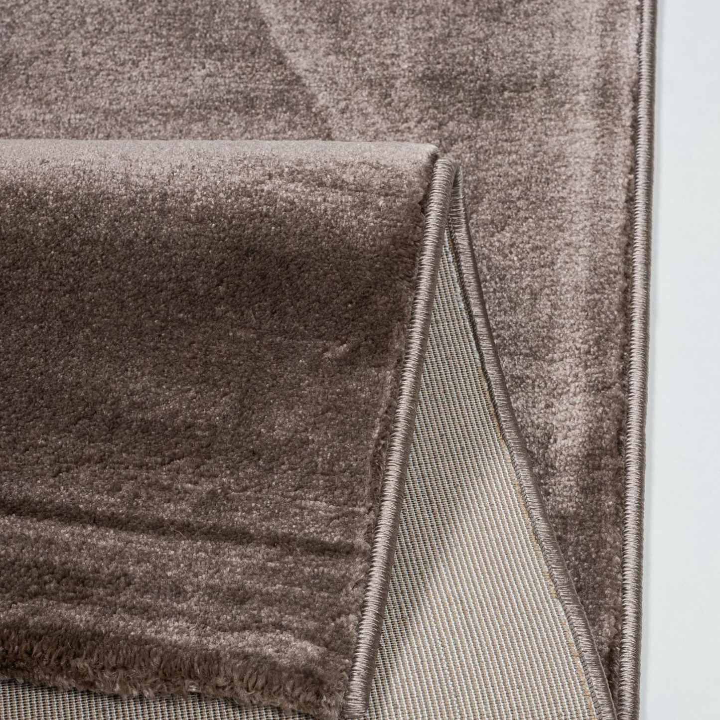 Velvet Warm Brown Vloerkleed