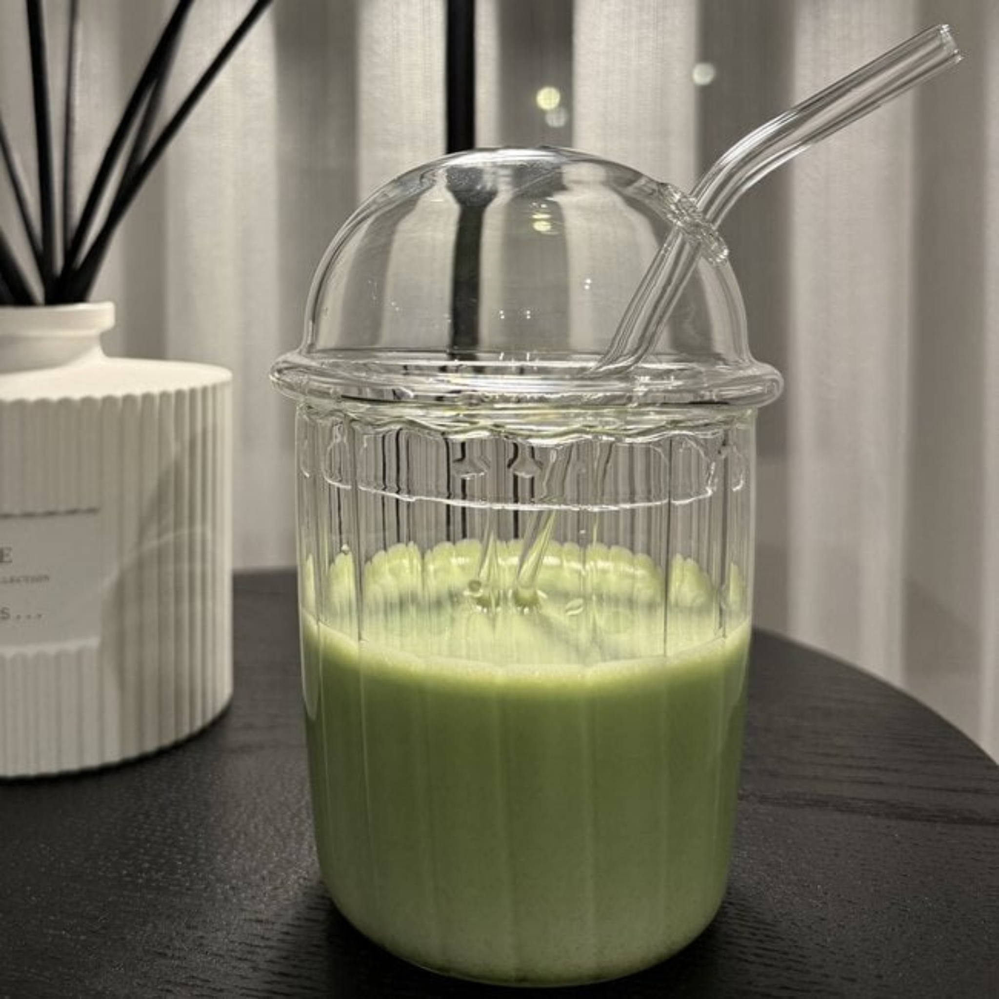 Dome Glazen Beker met Rietje