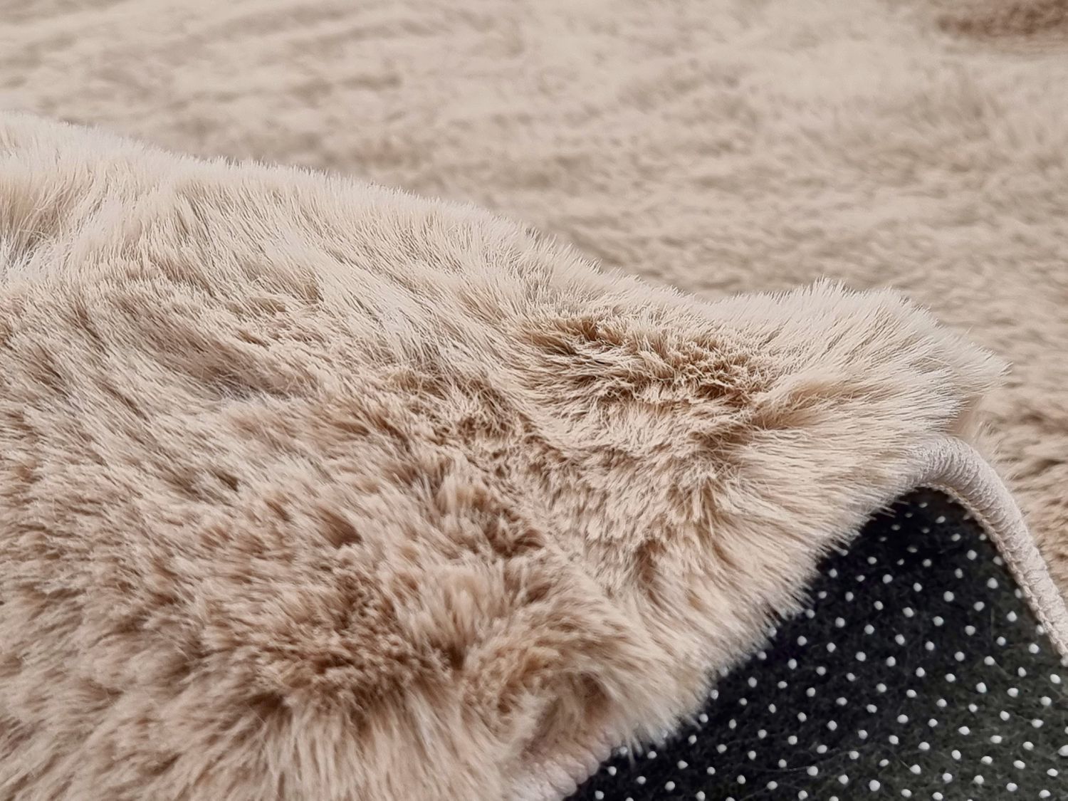 Fluffy vloerkleed Taupe